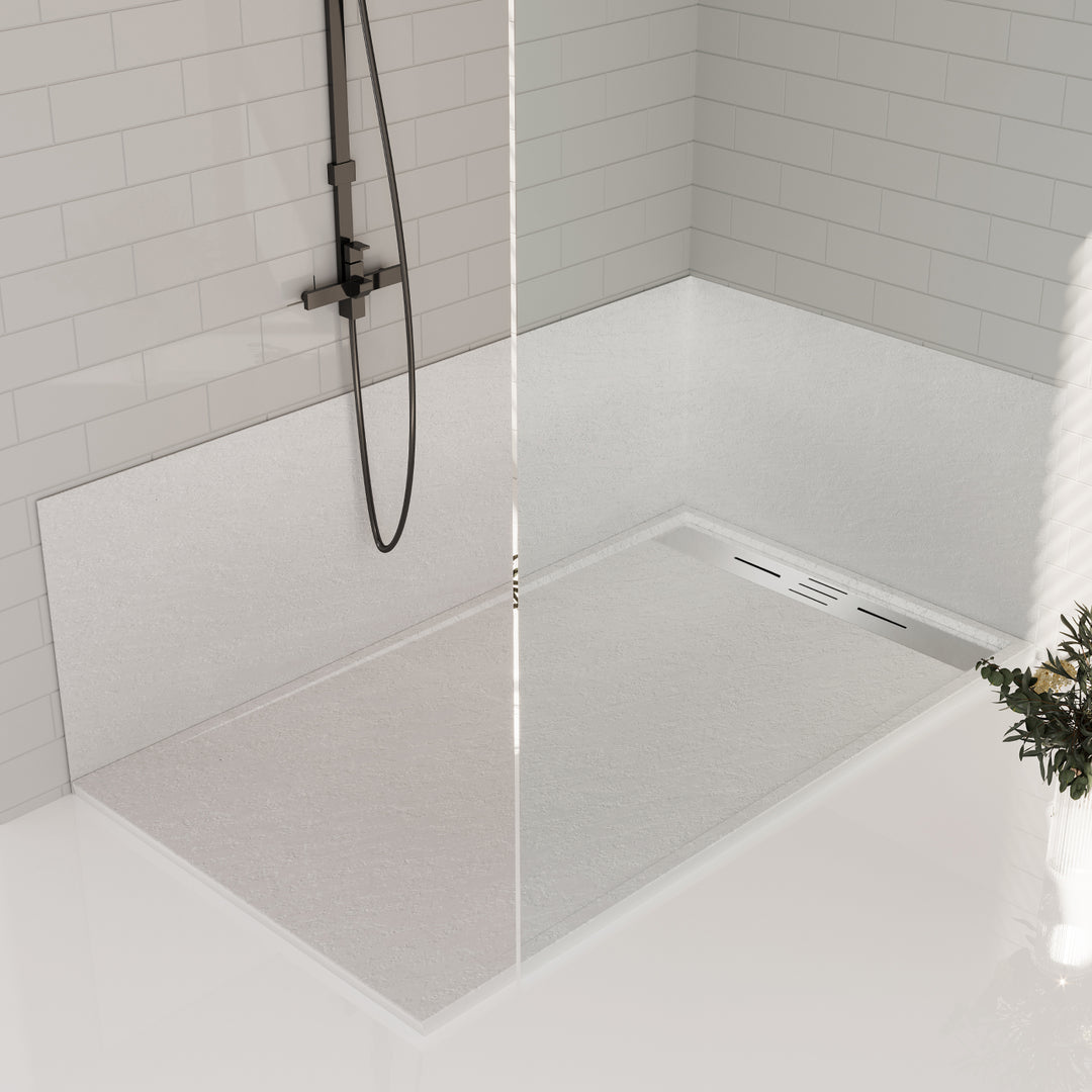 Salle de bain avec base de douche blanche 36x60" en SMC, surface texturée antidérapante et drain discret. Douche base idéale pour un style raffiné.