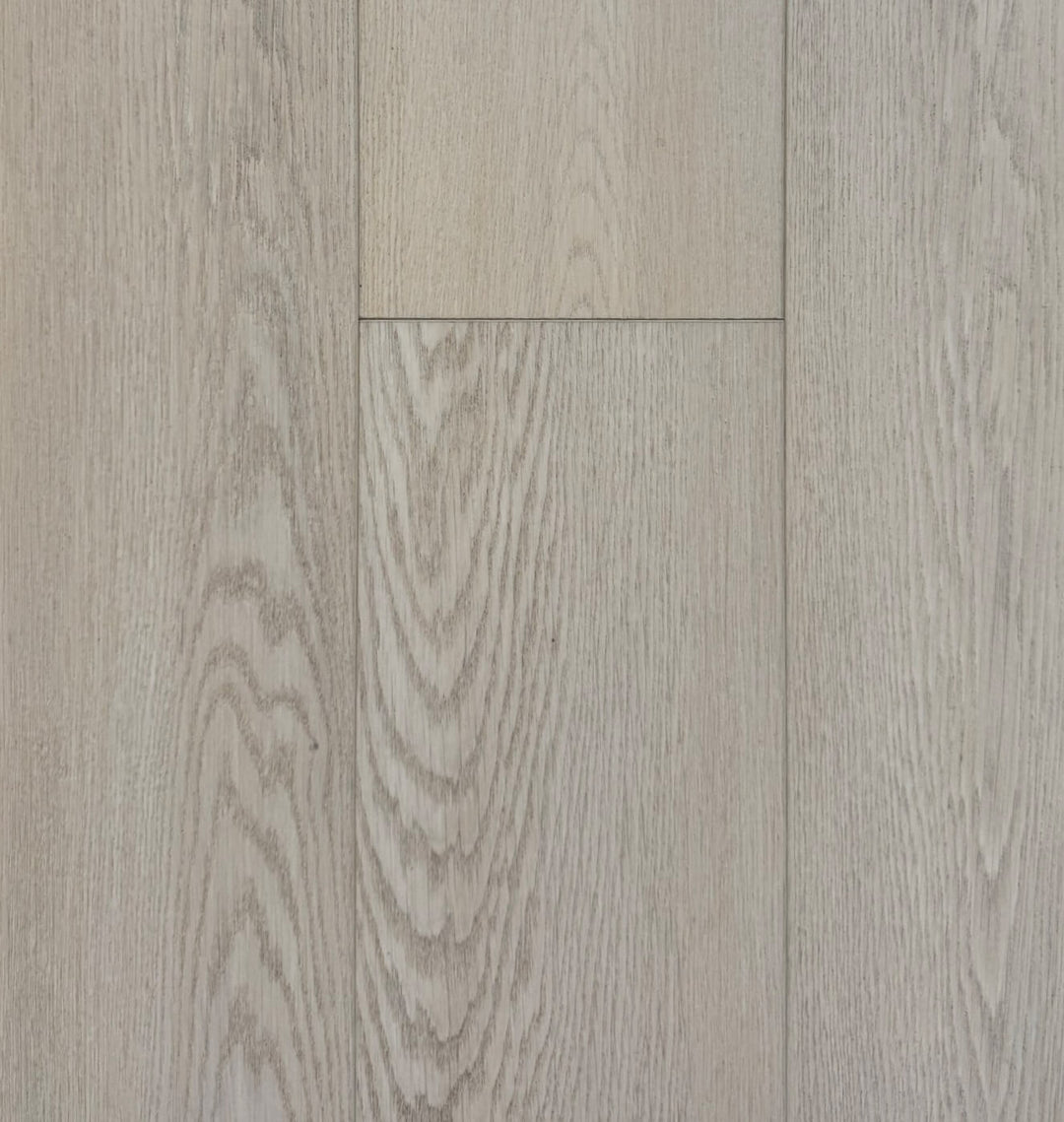 Plancher vinyle à clipser modèle Changi, collection Terminal 7, épaisseur 7mm, fini bois naturel de luxe.