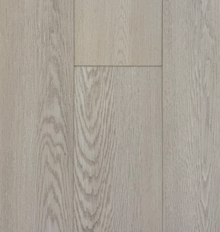 Plancher vinyle à clipser modèle Changi, collection Terminal 7, épaisseur 7mm, fini bois naturel de luxe.