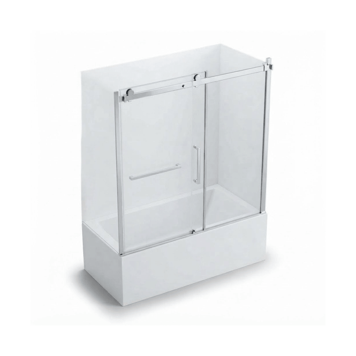 Porte de bain douche coulissante en verre trempé avec quincaillerie au fini chrome poli, installée sur une baignoire rectangulaire blanche, vue isométrique sur fond blanc