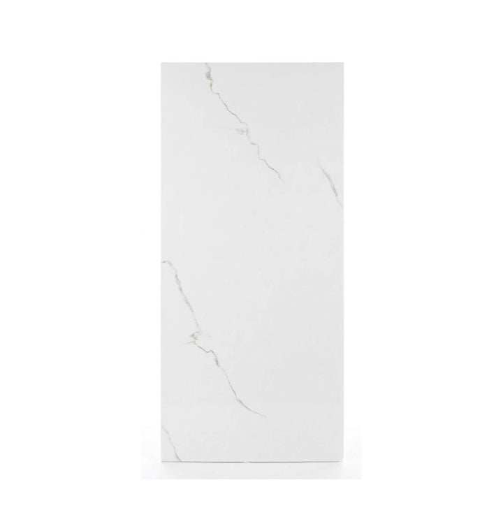 Grande tuile de douche céramique blanche modèle Lamia Bianco effet marbre polie 24x48